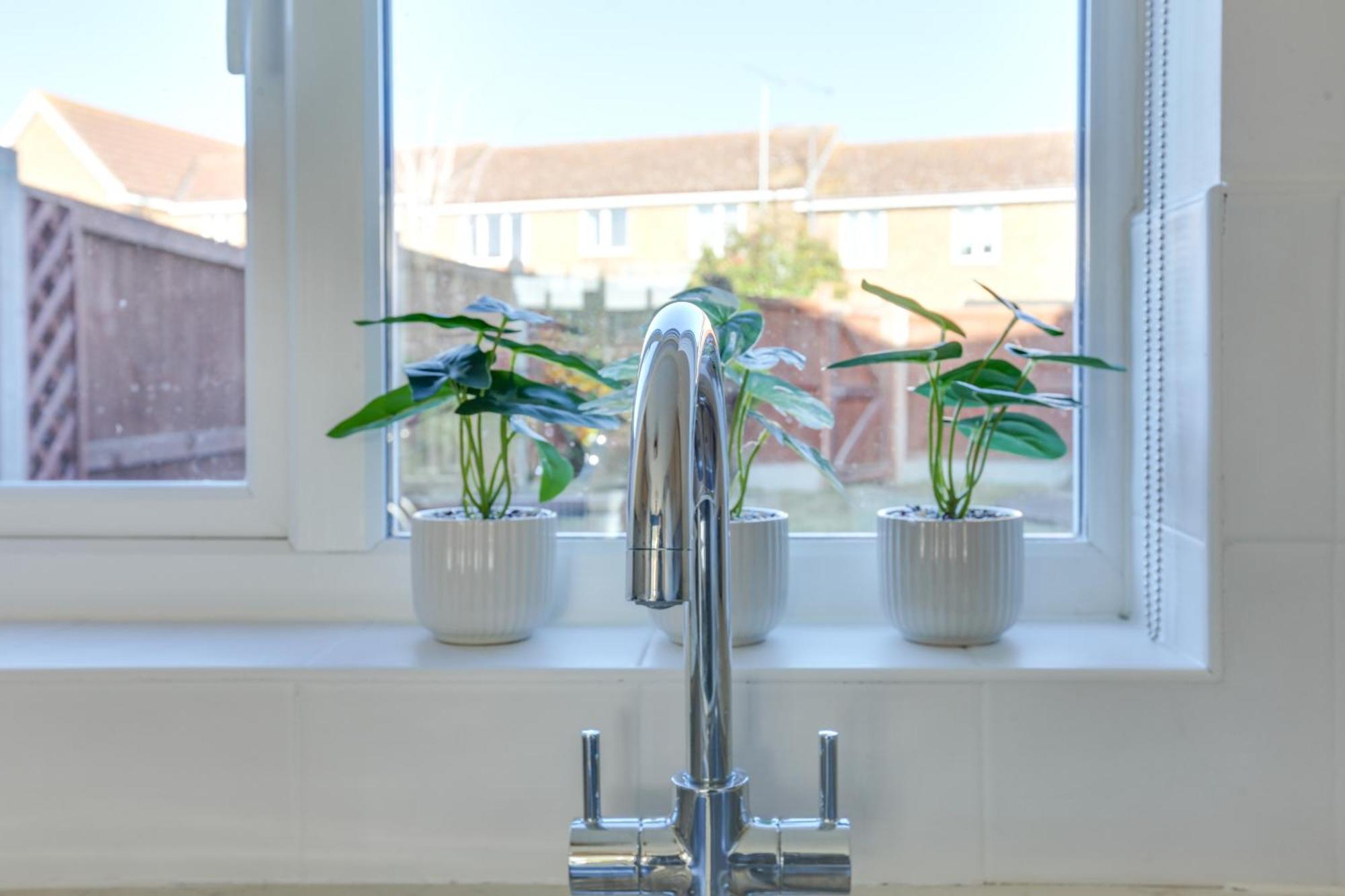 Cosy Two Bedroom House - Chelmsford - Free Parking And Wifi Bagian luar foto